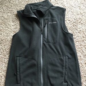 Black Colbumbia Fleece Vest